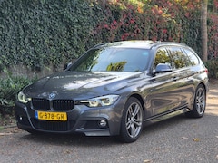 BMW 3-serie Touring - 320i M Sport Edition Panorama Apple CarPlay