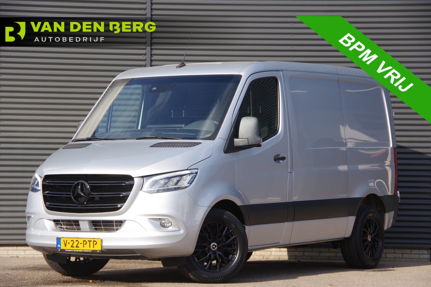 Mercedes-Benz Sprinter - 317 1.9 CDI L1H1 RWD AUT. LED, ADAPT. CRUISE, MBUX 10'', GEV. STOEL, CAMERA, NAVI, CLIMA, - AutoWereld.nl