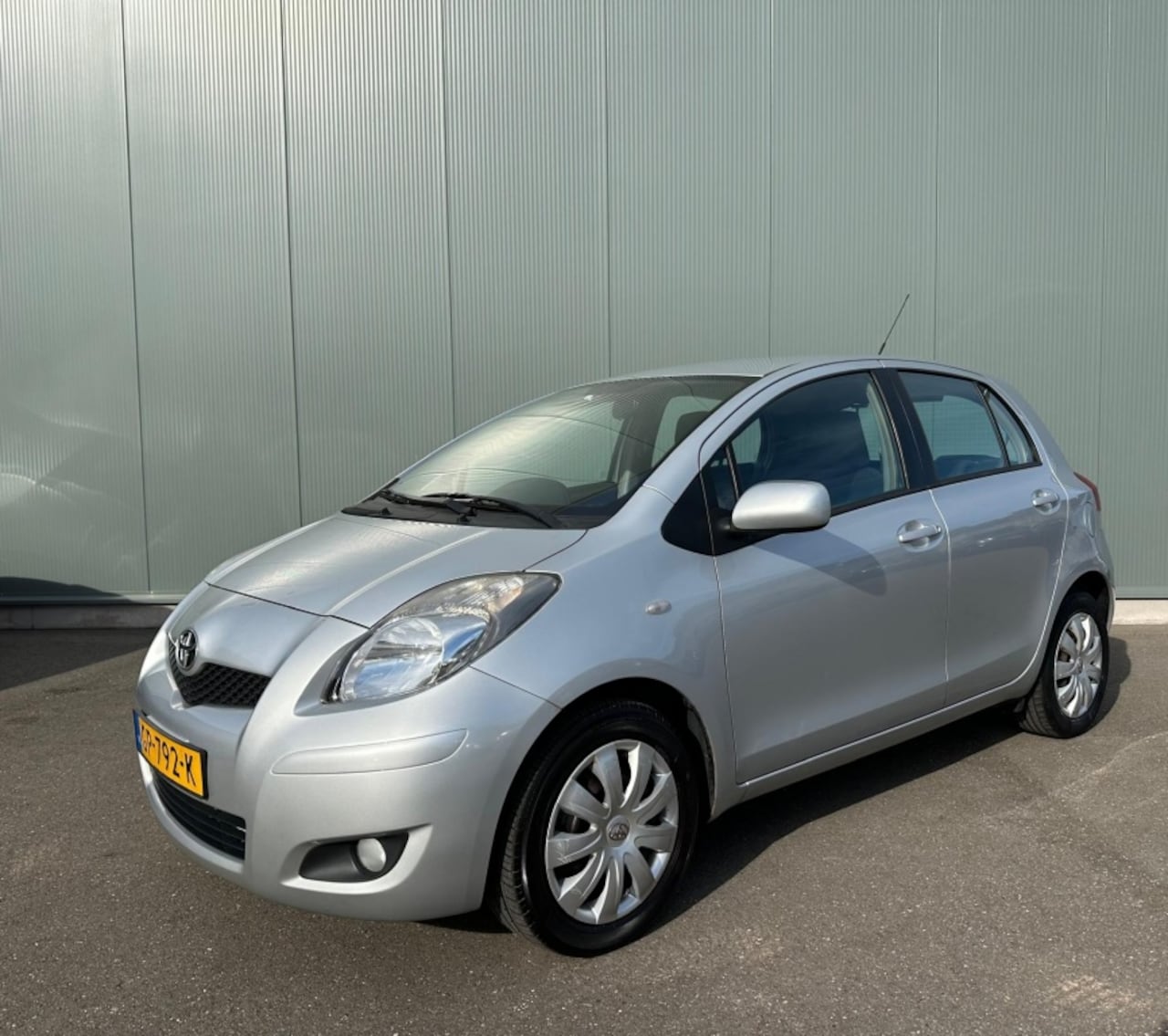 Toyota Yaris - 1.3 VVTi Aspiration AIRCO | ONDERHOUDSBOEKJE ! - AutoWereld.nl