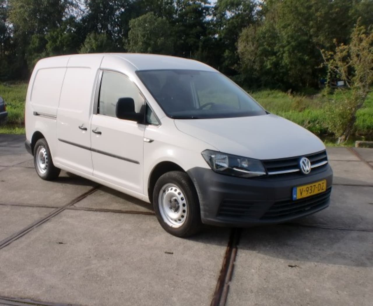 Volkswagen Caddy Maxi - 2.0TDI L2H1 2017 KM174 AIRCO LEASE€119 - AutoWereld.nl