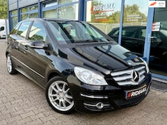 Mercedes-Benz B-klasse - 180/CARPLAY/STOELVW/AUT