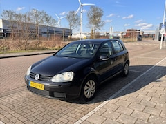 Volkswagen Golf - 1.6 Trendline