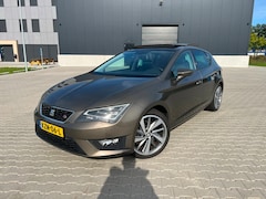 SEAT Leon - 1.4 TSI ACT FR Dynamic Stoelmemory|Pano|Camera