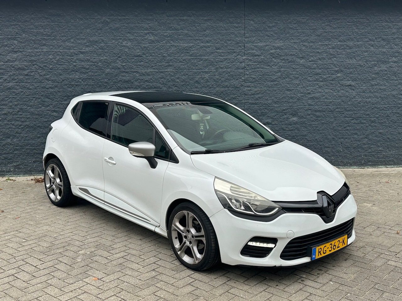 Renault Clio - 1.2 GT Line Automaat - AutoWereld.nl