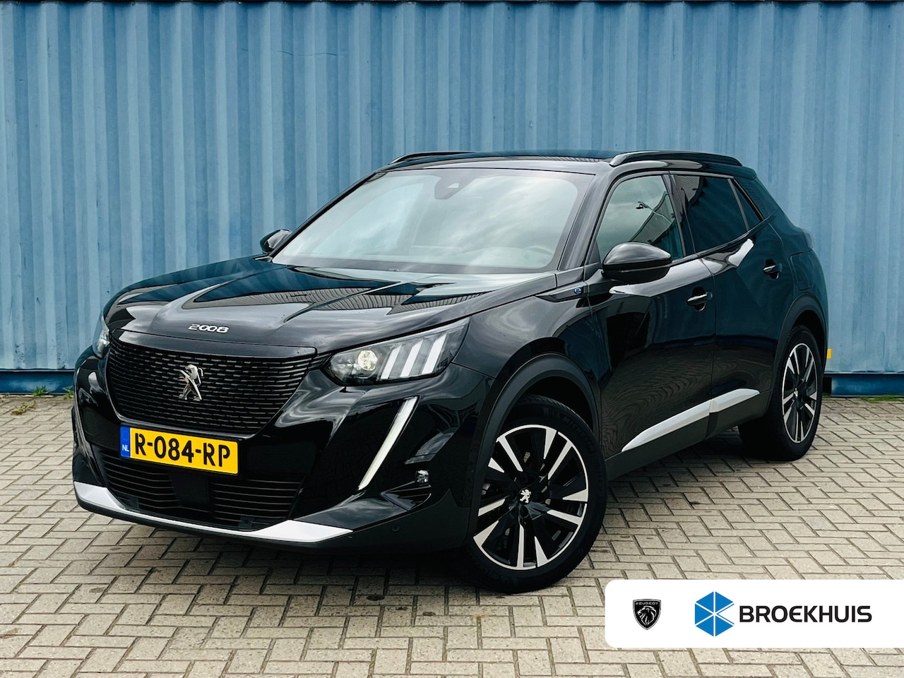 Peugeot e-2008 - EV GT Pack 50 kWh Soh 100% | Alcantara bekleding | Achteruitrijcamera | Keyless entry & st - AutoWereld.nl