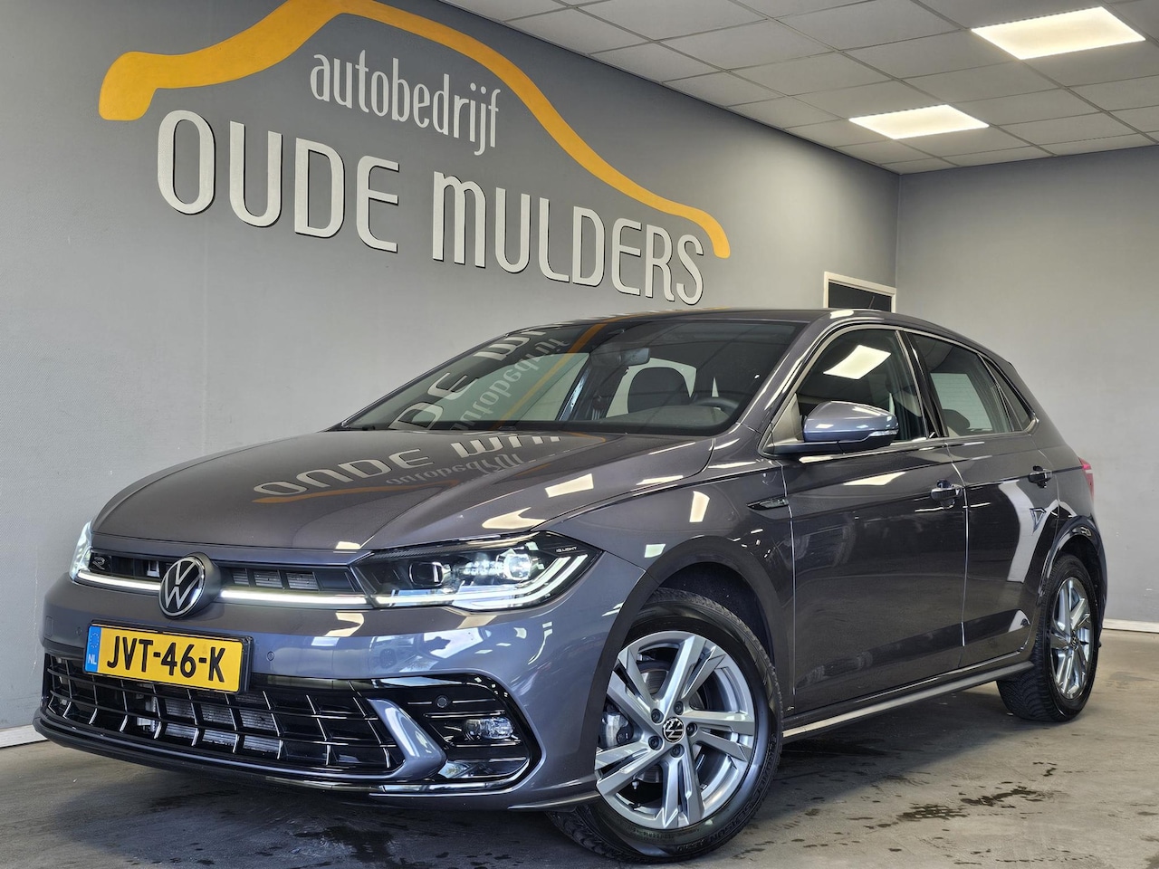 Volkswagen Polo - 1.0 TSI R-Line | Adaptive cruise | Stoelverwarming | IQ light | Camera | Clima | - AutoWereld.nl