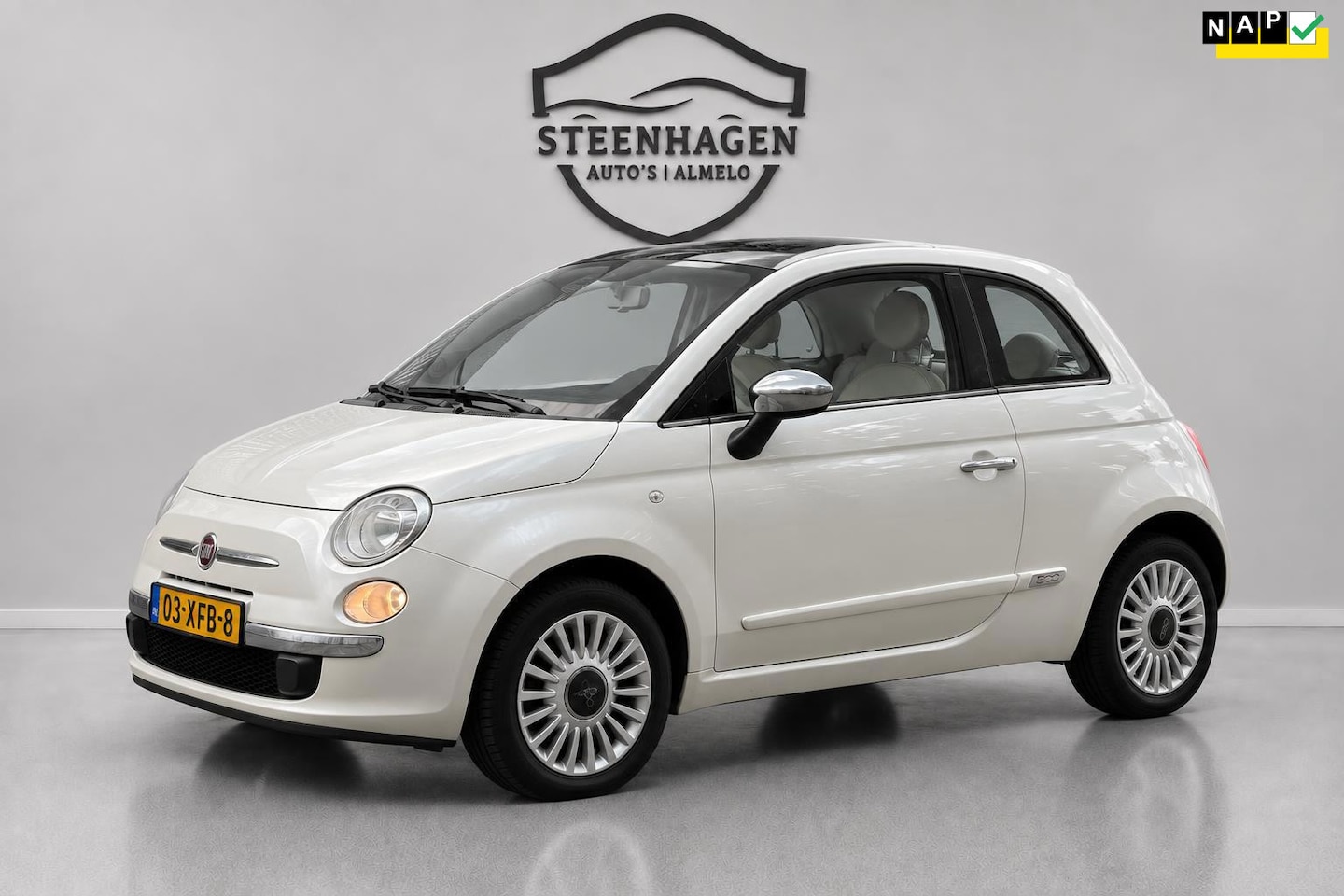Fiat 500 - 1.2 Lounge panoramadak - AutoWereld.nl