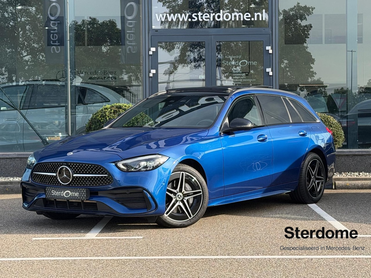 Mercedes-Benz C-klasse Estate - 300 e AMG Line l Panoramadak l LED l MBUX l DISTRONIC l Nivea regeling l Smart phone integ - AutoWereld.nl