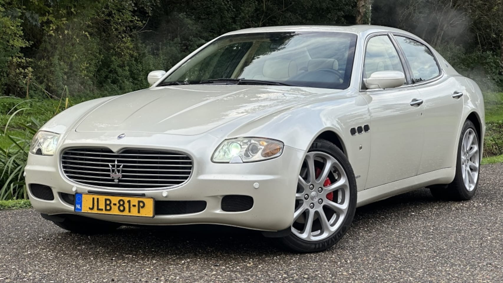 Maserati Quattroporte - 4.2 V8 - ZF - Parelmoer wit - AutoWereld.nl