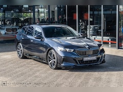 BMW 5-serie Touring - 530e M Sport | Pano | Trekhaak | H/K
