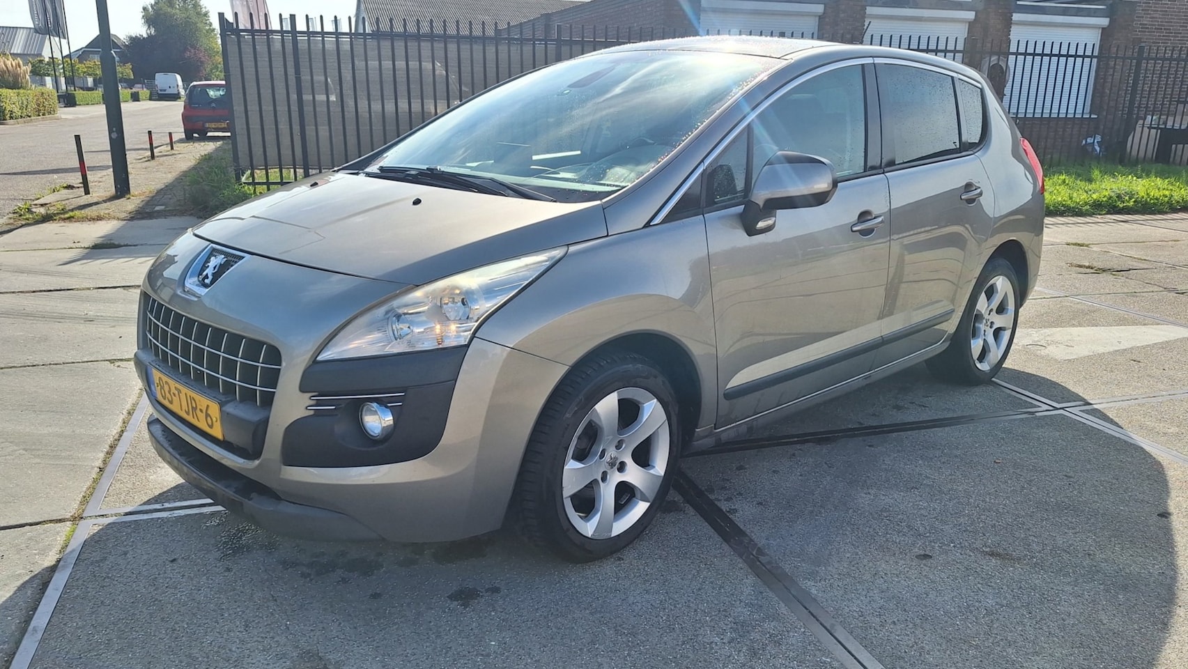 Peugeot 3008 - 1.6 VTi Active 1.6 VTi Active - AutoWereld.nl