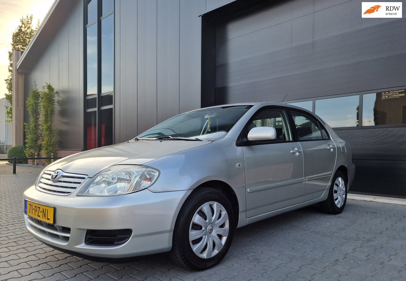 Toyota Corolla - 1.6 VVT-i Linea Terra AIRCO IJSKOUD 2 X SLEUTELS - AutoWereld.nl