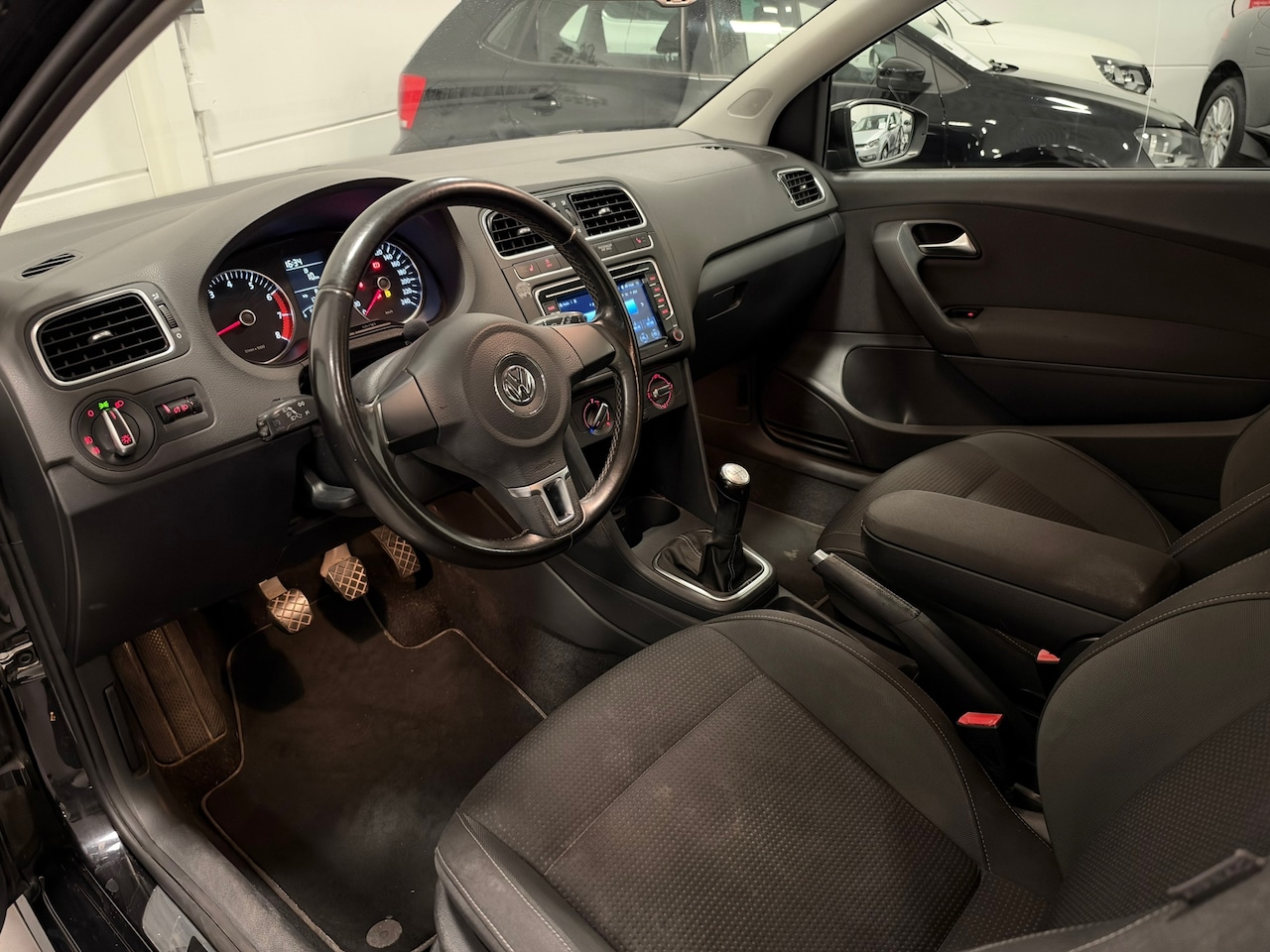 Volkswagen Polo - 1.2-12V Comfortline Team Airco Cruise Stoelverwarming Nwe APK - AutoWereld.nl