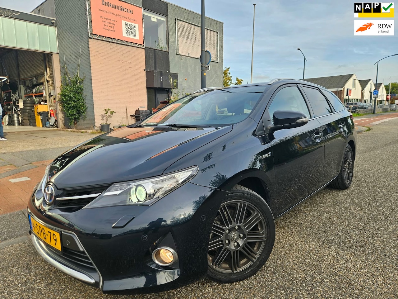 Toyota Auris Touring Sports - 1.8 Hybrid Lease+ GARANTIE - AutoWereld.nl