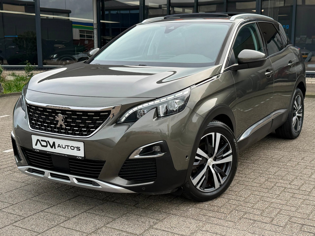Peugeot 3008 - 1.2 PureTech Allure l PANO - AutoWereld.nl