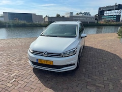 Volkswagen Touran - 1.6 TDI SCR Highline Edition R