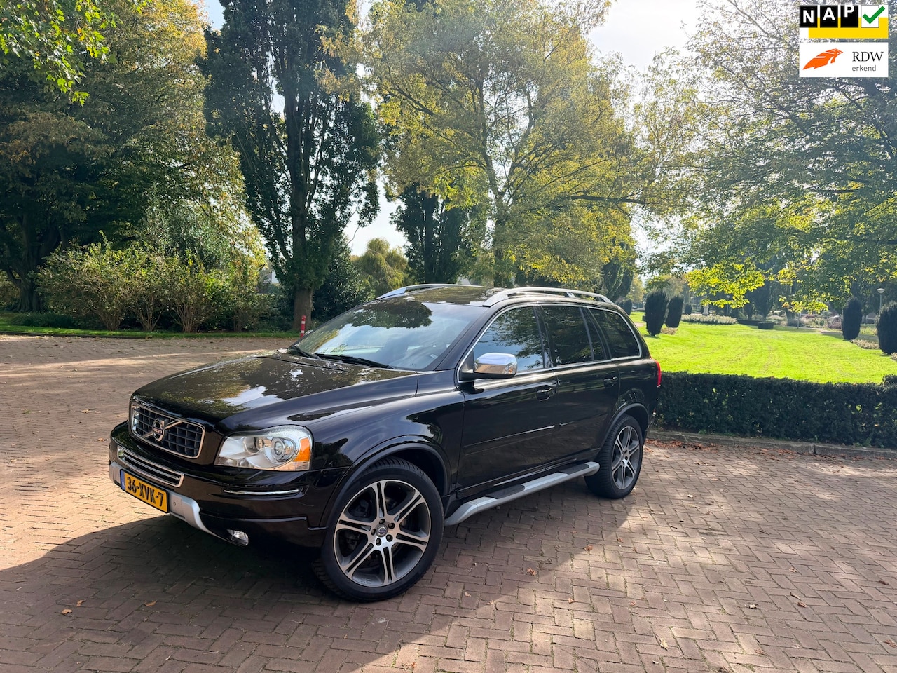 Volvo XC90 - 2.4 D5 Limited Edition | 7zit | Dakraam | PDC | NAP - AutoWereld.nl