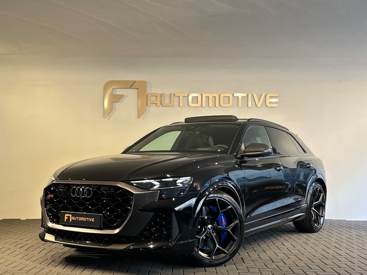 Audi Q8 - 4.0 TFSI RS Q8 quattro Performance Pano|Ceramic|Carbon|Trekhaak - AutoWereld.nl