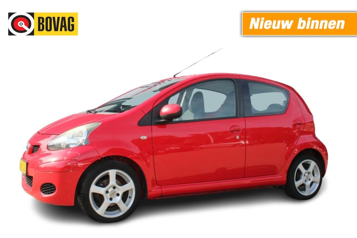 Toyota Aygo - 1.0 12V Aspiration Red Airco LM Elektr.pack Zeer goede gunstige auto! - AutoWereld.nl