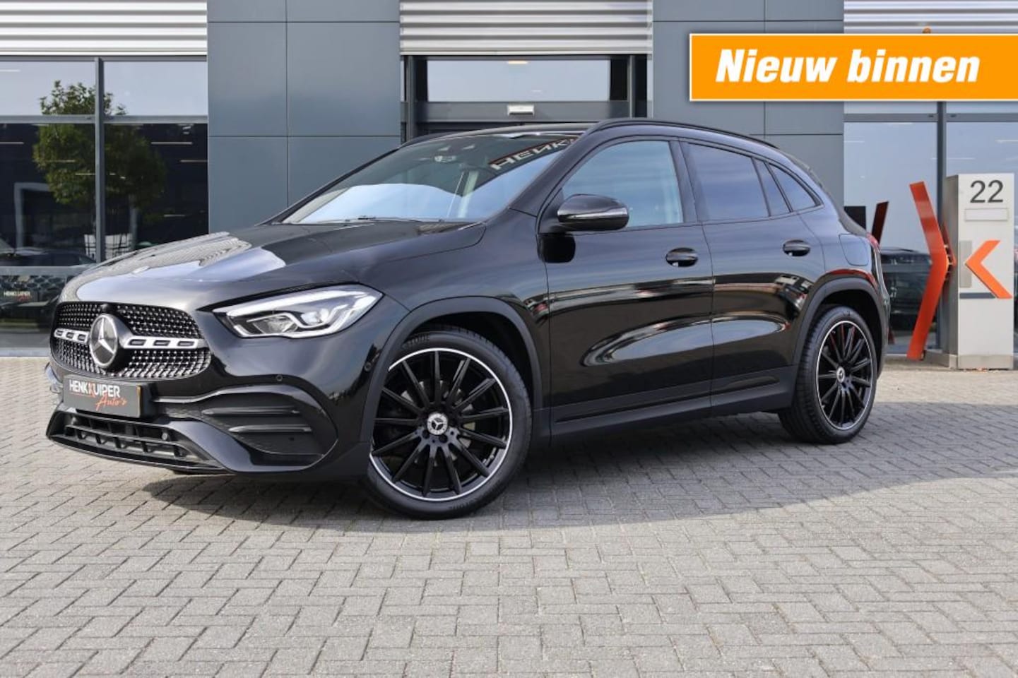 Mercedes-Benz GLA-Klasse - GLA 200 AMG DCT / Navi /Camera / 20 Inch LM /App-connect / PDC - AutoWereld.nl