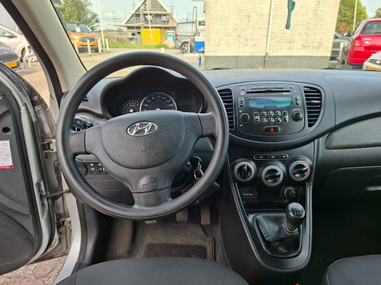 Hyundai i10 - 1.1 i-Drive Cool RADIO CD/AIRCO/CENTR.VERGR/ELEC.RAMEN VOOR