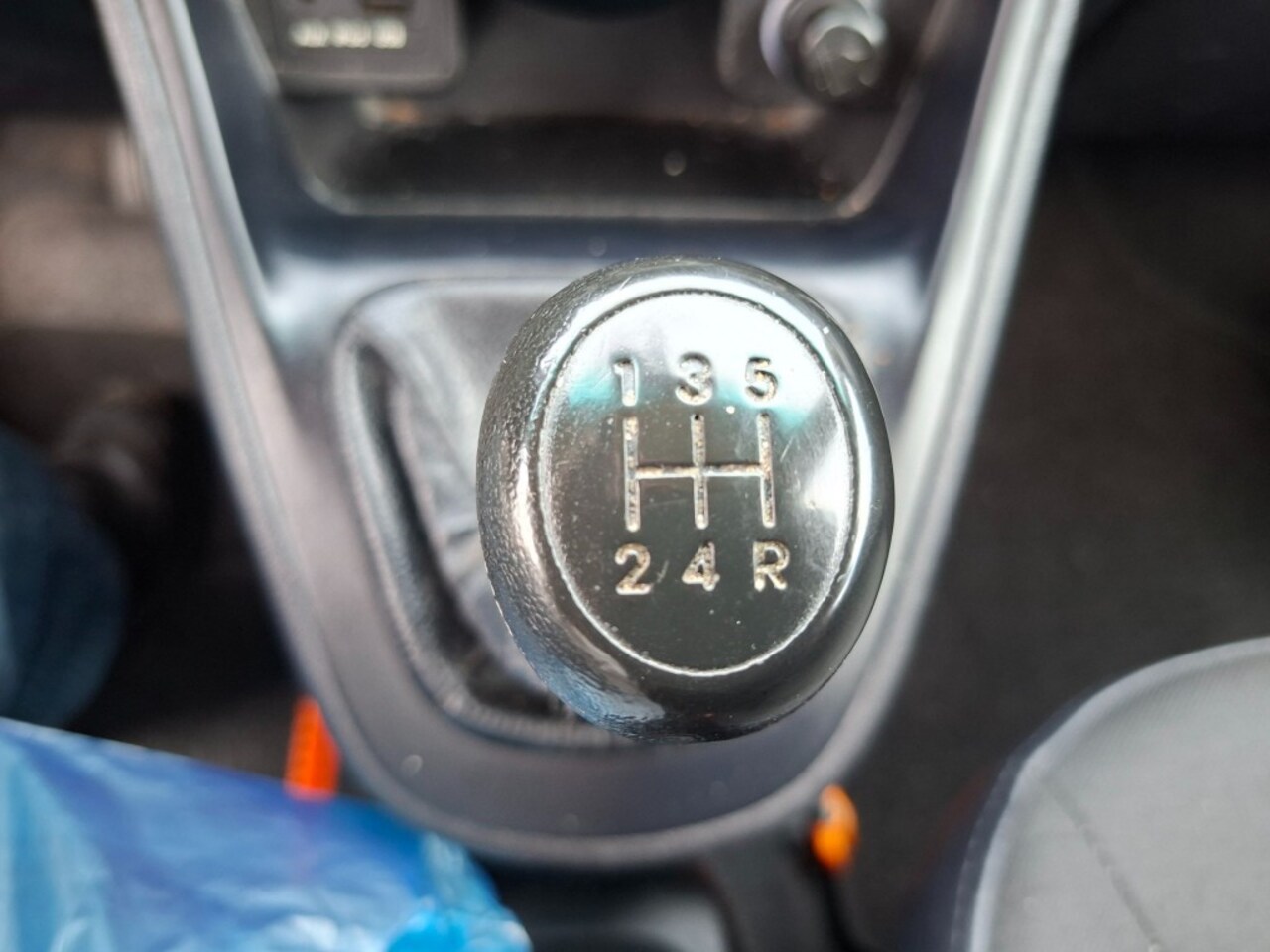 Hyundai i10 - 1.1 i-Drive Cool RADIO CD/AIRCO/CENTR.VERGR/ELEC.RAMEN VOOR