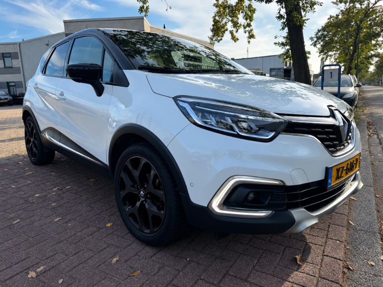 Renault Captur - 0.9 TCe Intens Airco/ECC,Navigatie,Camera - AutoWereld.nl