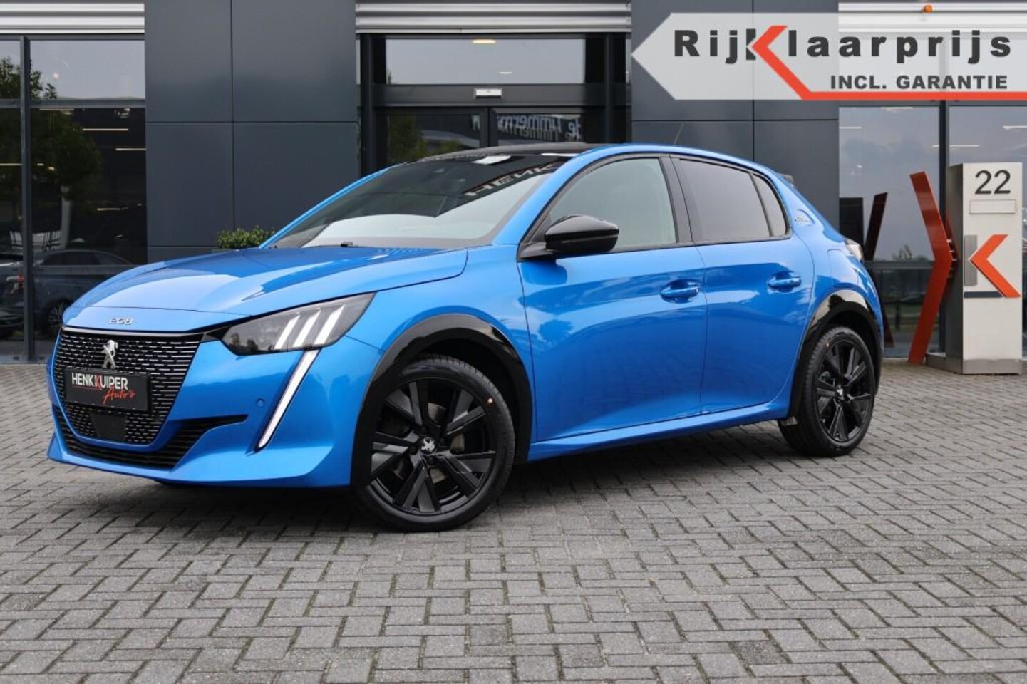 Peugeot 208 - 1.2 PureTech GT-Line / Panodak / Navi / Camera / Clima / PDC - AutoWereld.nl