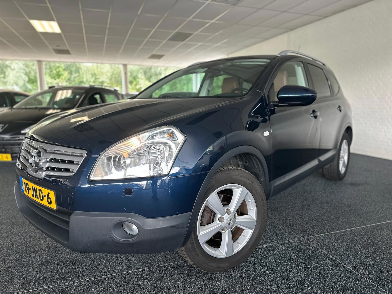 Nissan Qashqai - 2.0 Tekna | Trekhaak | Stoelverwarming | Pano | Leder | Airco | Camera | 7 Persoons | - AutoWereld.nl