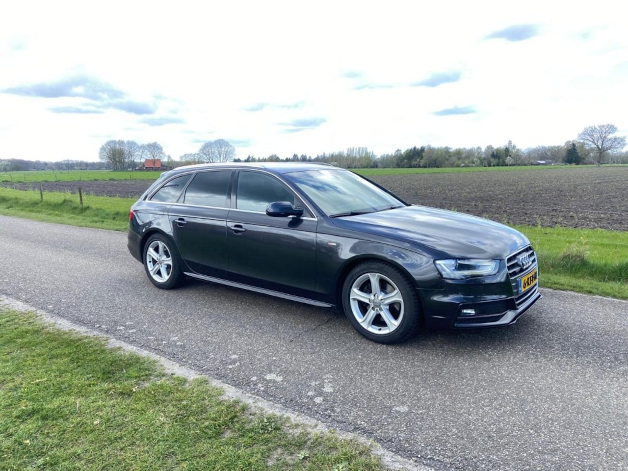 Audi A4 Avant - 2.0 S-Line Automaat
