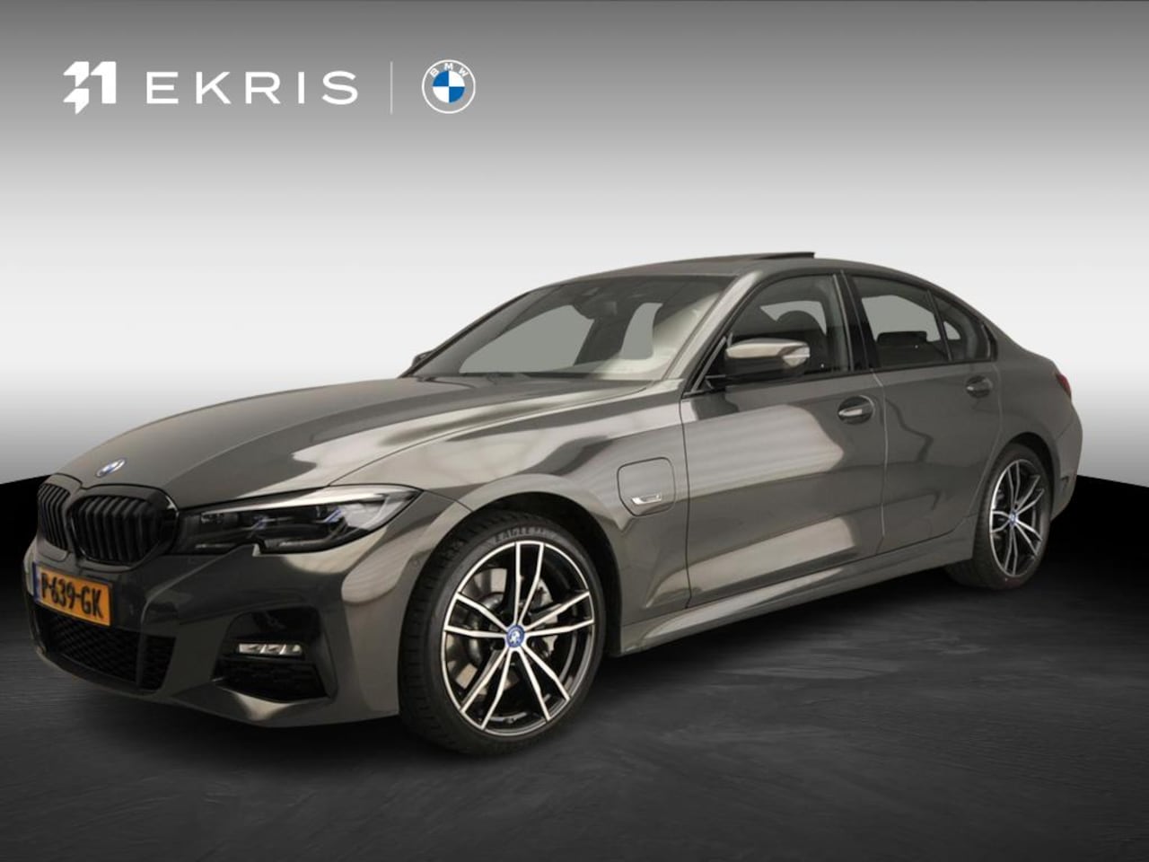 BMW 3-serie - Sedan 330e | M-Sportpakket | Laserlicht | Leder | Navigatie | Trekhaak | Schuifdak | Sport - AutoWereld.nl