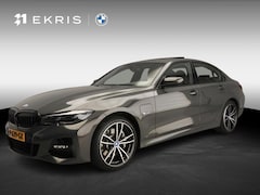 BMW 3-serie - Sedan 330e | M-Sportpakket | Laserlicht | Leder | Navigatie | Trekhaak | Schuifdak | Sport