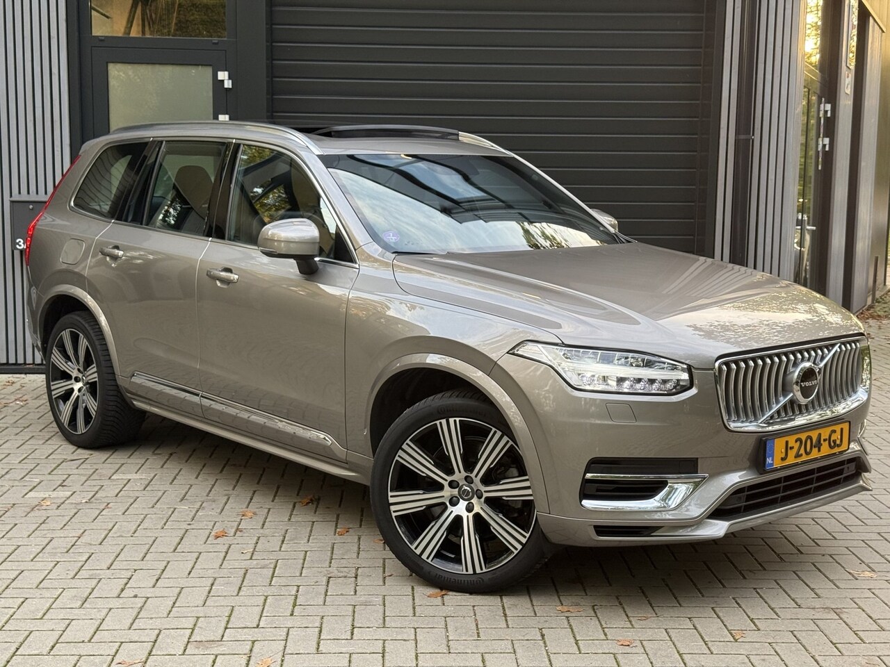 Volvo XC90 - 2.0 T8 Twin Engine AWD Inscription Inscription | BTW | 7-zits | Panorama | Head-up | Harma - AutoWereld.nl