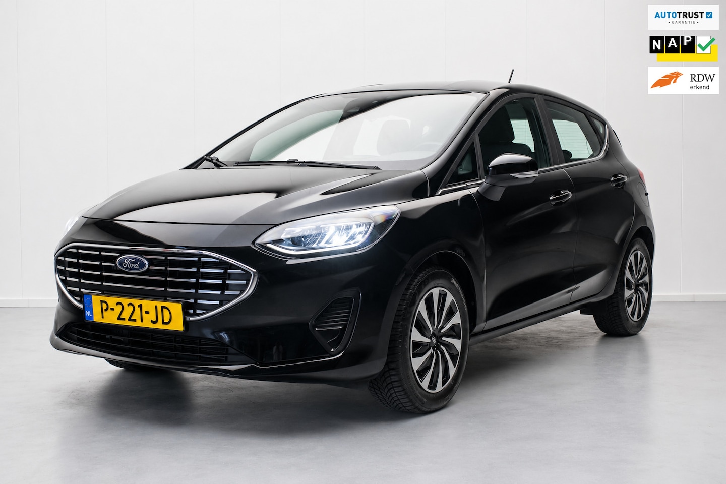 Ford Fiesta - 1.0 EcoBoost 125PK Hybrid Titanium NL-auto [ Carplay LED Draadloze Telefoonlader Parkeerse - AutoWereld.nl