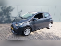 Toyota Aygo - 1.0 VVT-i x-play//CAMERA//NAVI