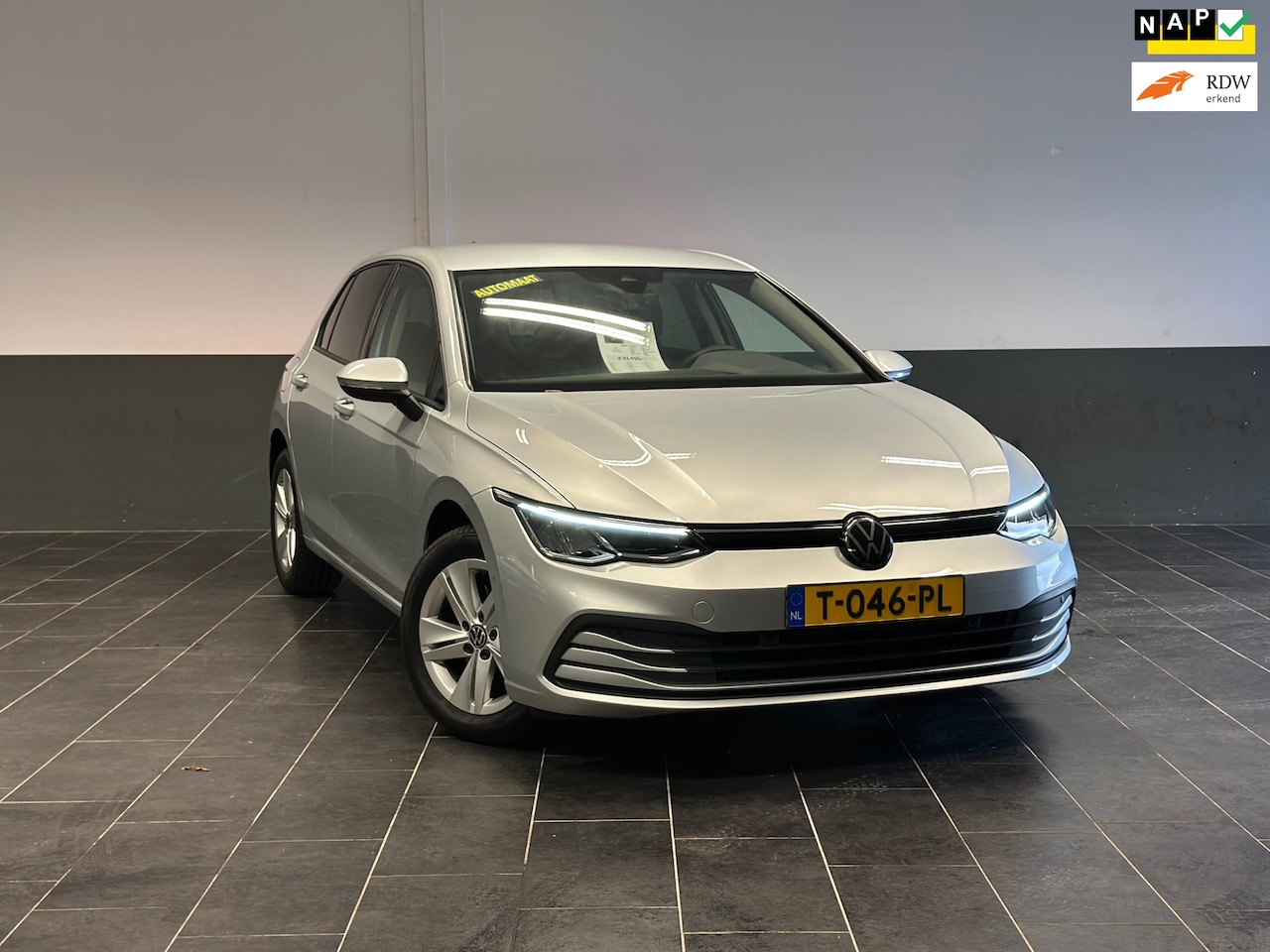 Volkswagen Golf - 1.0 eTSI Life Business Automaat , Dealerauto - AutoWereld.nl