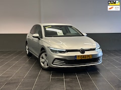 Volkswagen Golf - 1.0 eTSI Life Business Automaat , Dealerauto