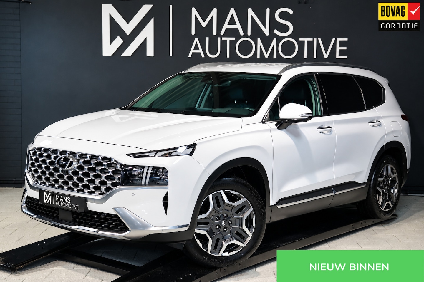 Hyundai Santa Fe - 1.6 T-GDI PHEV Premium Plus Sky 7p. / HUD / MEMORY / 360 / ACC / KRELL / KEYLESS - AutoWereld.nl