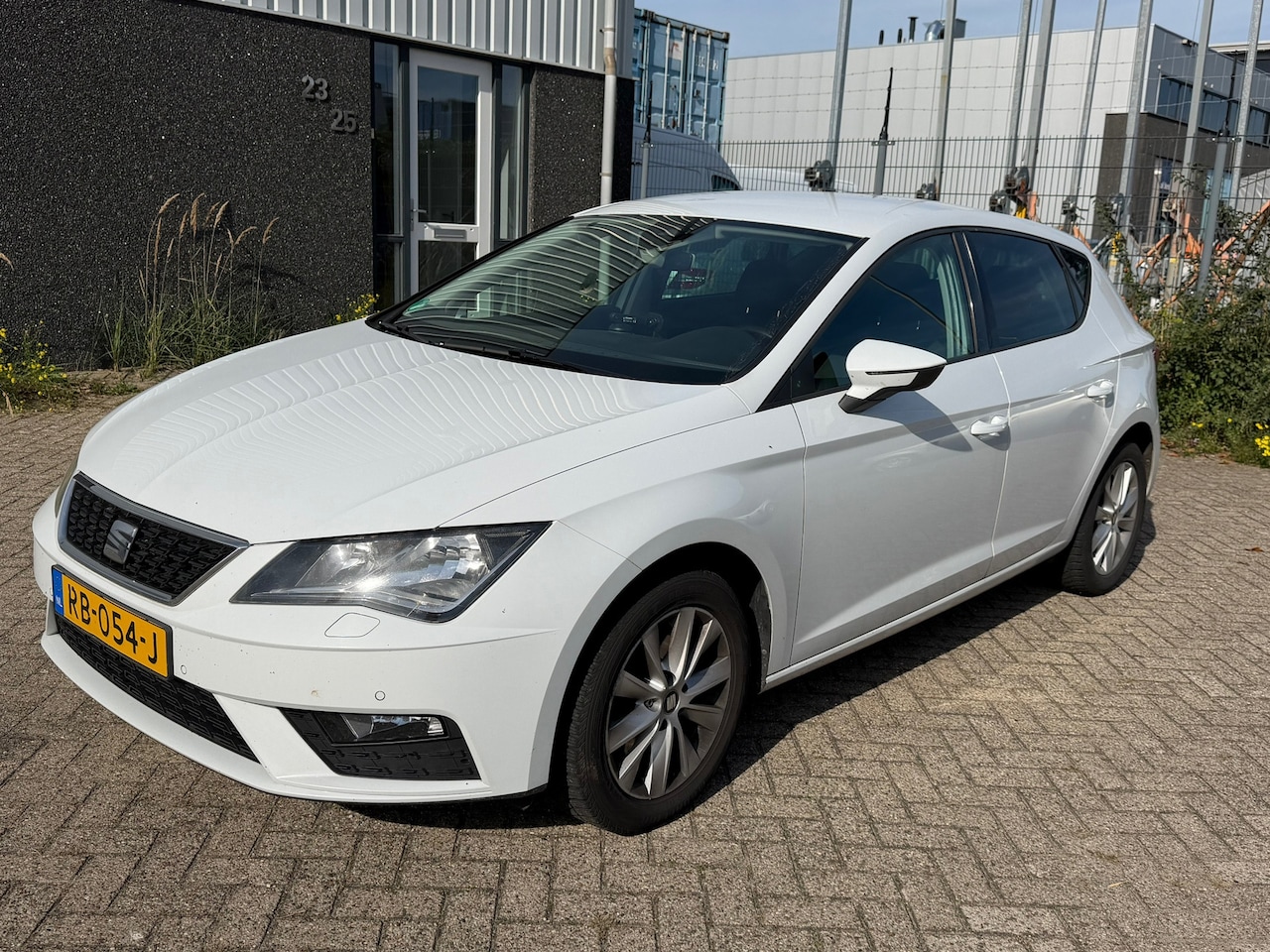 SEAT Leon - 1.6 TDI Style Business Intense 1.6 TDI Style Business Intense 2017 - AutoWereld.nl
