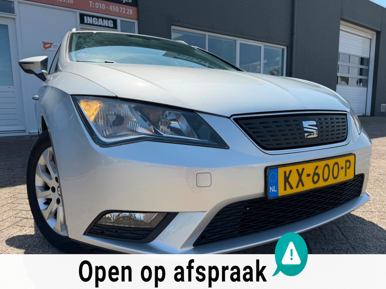 SEAT Leon ST - 1.0 EcoTSI Style Connect van 2 de Eig met parkeersensoren en navigatie en App connect en a - AutoWereld.nl