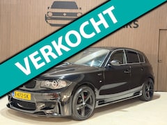 BMW 1-serie - 118i Business Line 5DRS/Carbon/M pakket/Spoiler/ volledig onderhouden