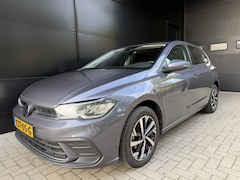 Volkswagen Polo - 1.0 TSI Life Edition fabrieks garantie, Carplay, camera