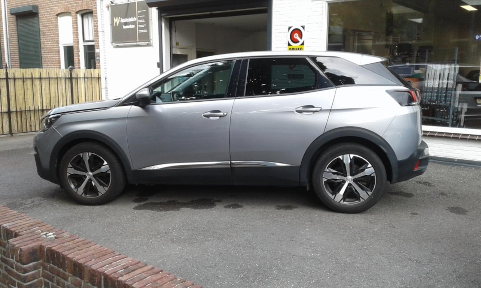 Peugeot 3008 - 1.2 PureTech 130pk S&S EAT Allure