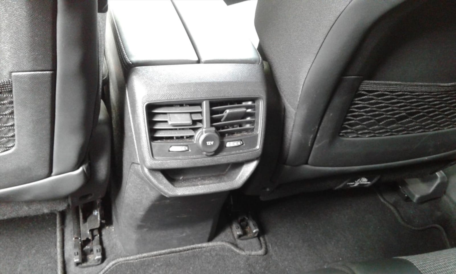 Peugeot 3008 - 1.2 PureTech 130pk S&S EAT Allure