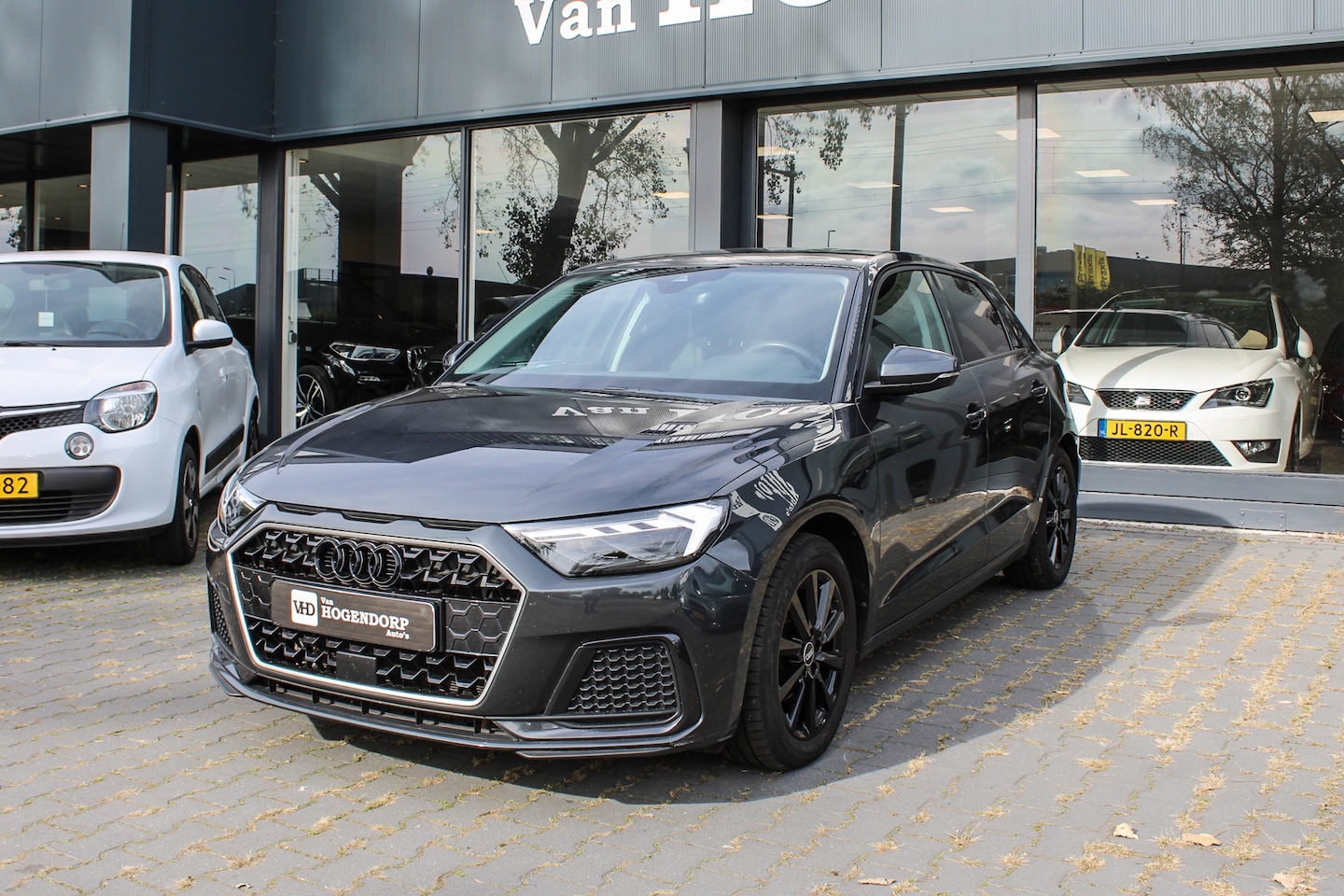 Audi A1 Sportback - 25 TFSI Pro Line NAVI CARPLAY AUTOMAAT - AutoWereld.nl