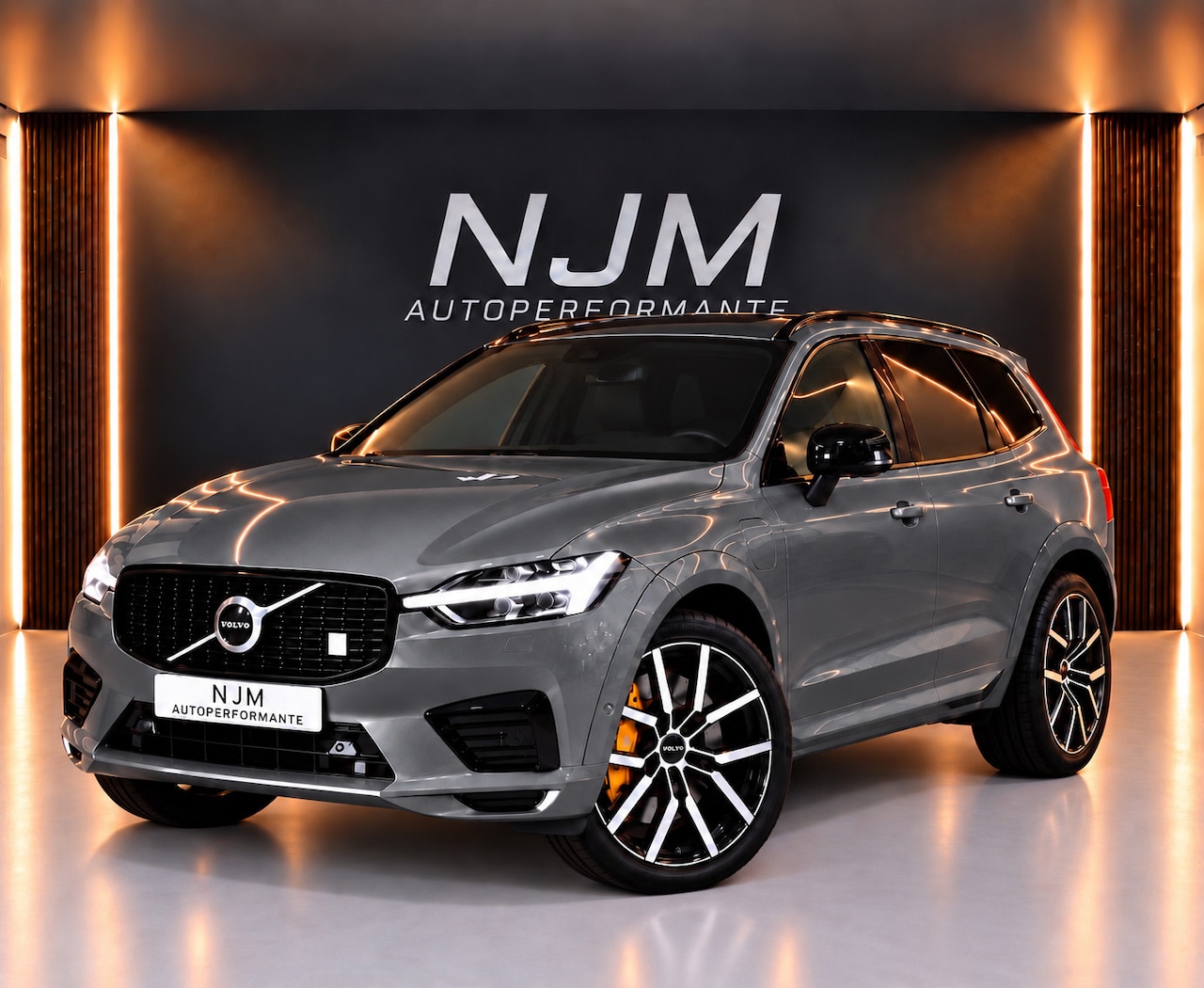 Volvo XC60 - 2.0 T8 AWD Polestar Engineered|Pano|Trekhaak|VOL - AutoWereld.nl