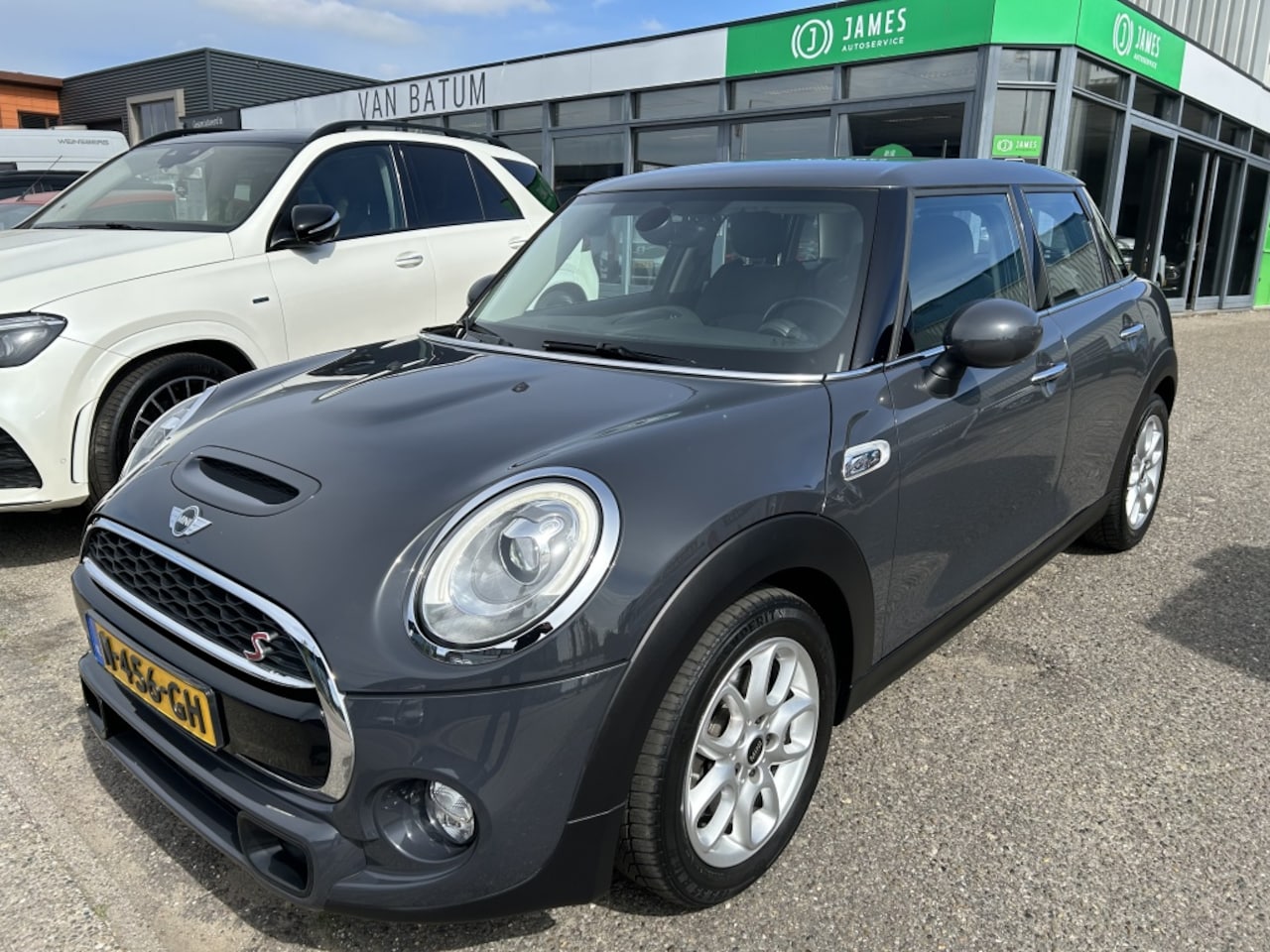 MINI Cooper S - Mini 2.0 Pepper Serious Business - AutoWereld.nl