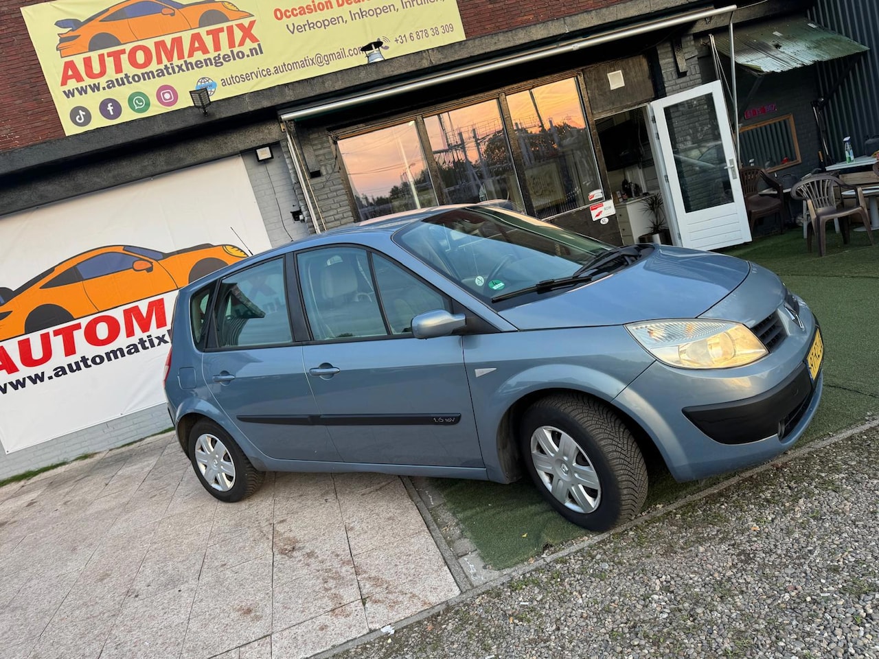 Renault Scénic - 1.6-16V Expression Comfort 1.6-16V Expression Comfort - AutoWereld.nl