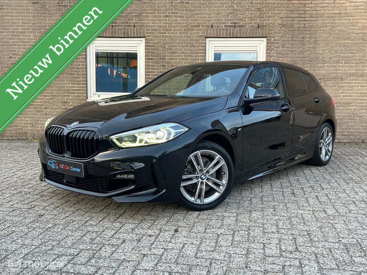 BMW 1-serie - 1er 116i M Sport | Pano | Camera | Stoelverwarming | Nav - AutoWereld.nl