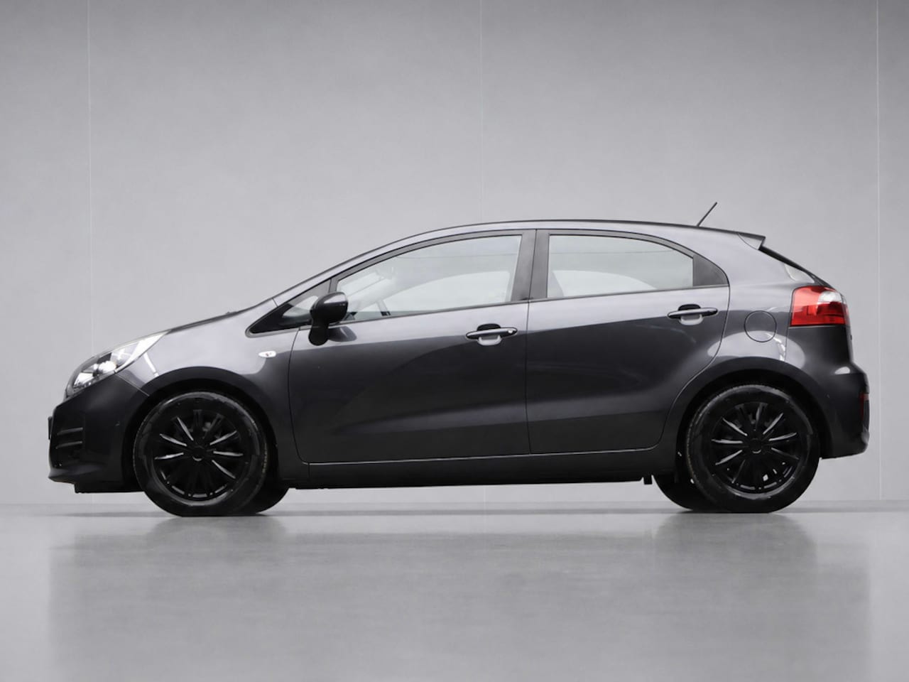 Kia Rio - 1.2 CVVT ComfortLine Sport (NAVI,CAMERA,PDC,CRUISE,BLUETOOTH,ELEKTRISCH PAKKET,SPORTSTOELE - AutoWereld.nl